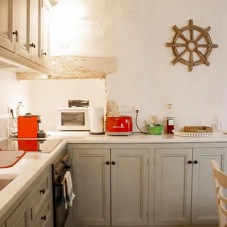 Patmos Traditional House Chora Near The Monastery Exterior photo