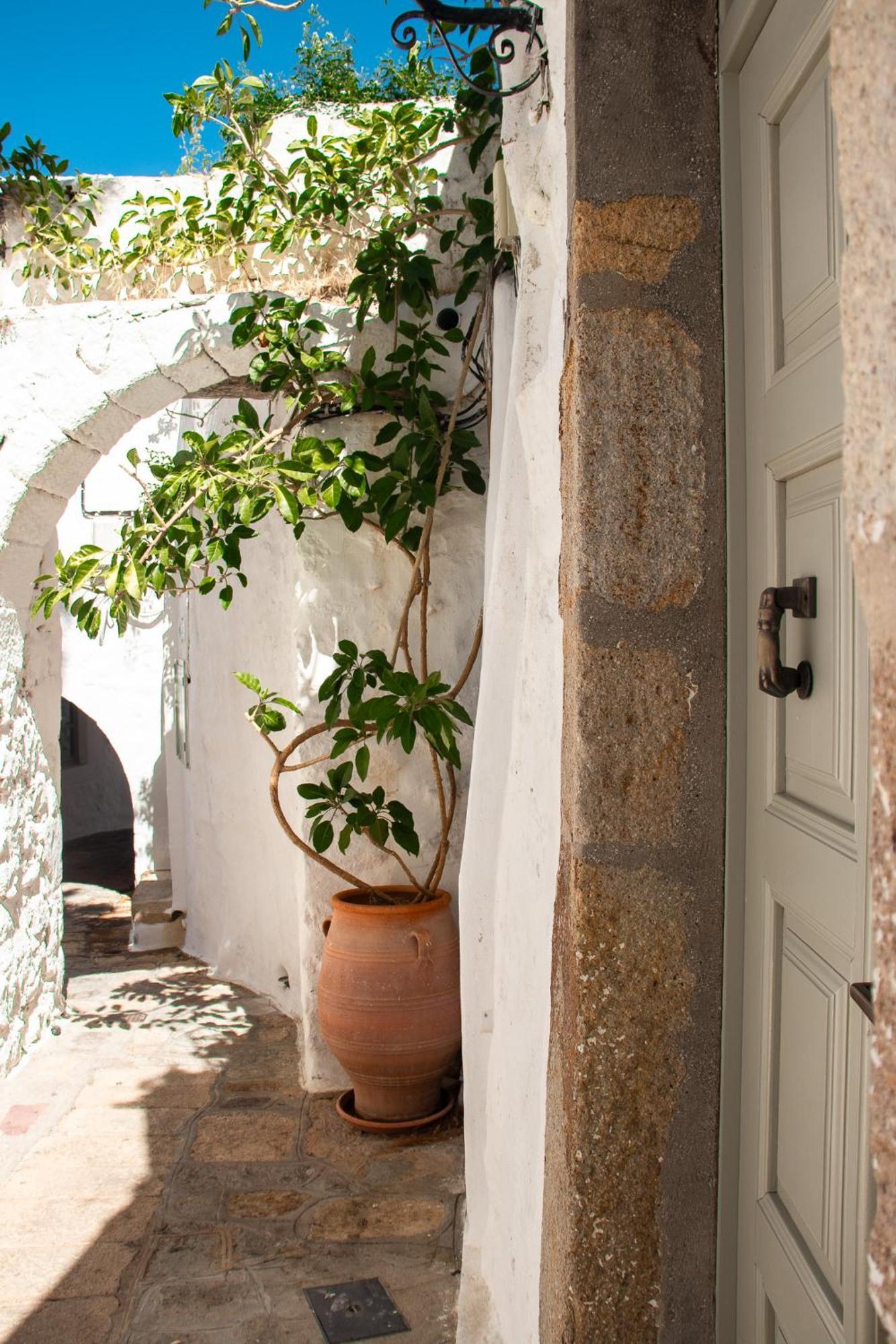 Holiday home Traditional House Chora Near The Monastery